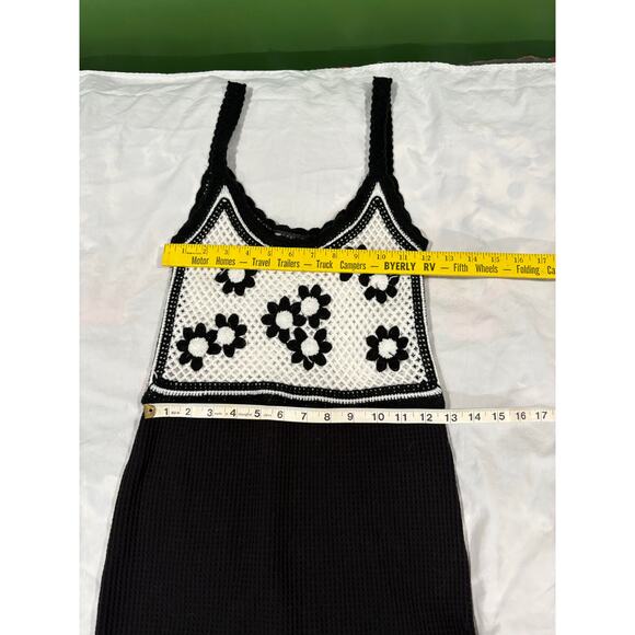 asos Black & White Crocheted Knit Hippe Boho Sundress Size 4 - Picture 7 of 8